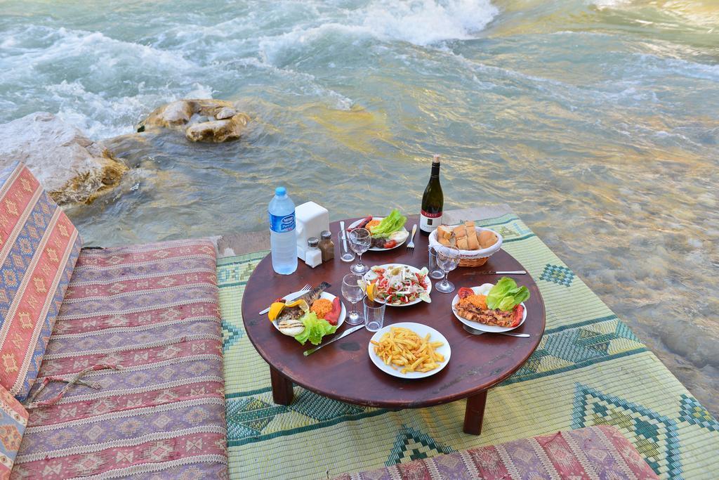 ホテル Gorge Club Saklikent エクステリア 写真